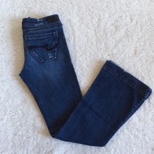 🛍 Refuge Bootcut Denim Jeans 3S short.